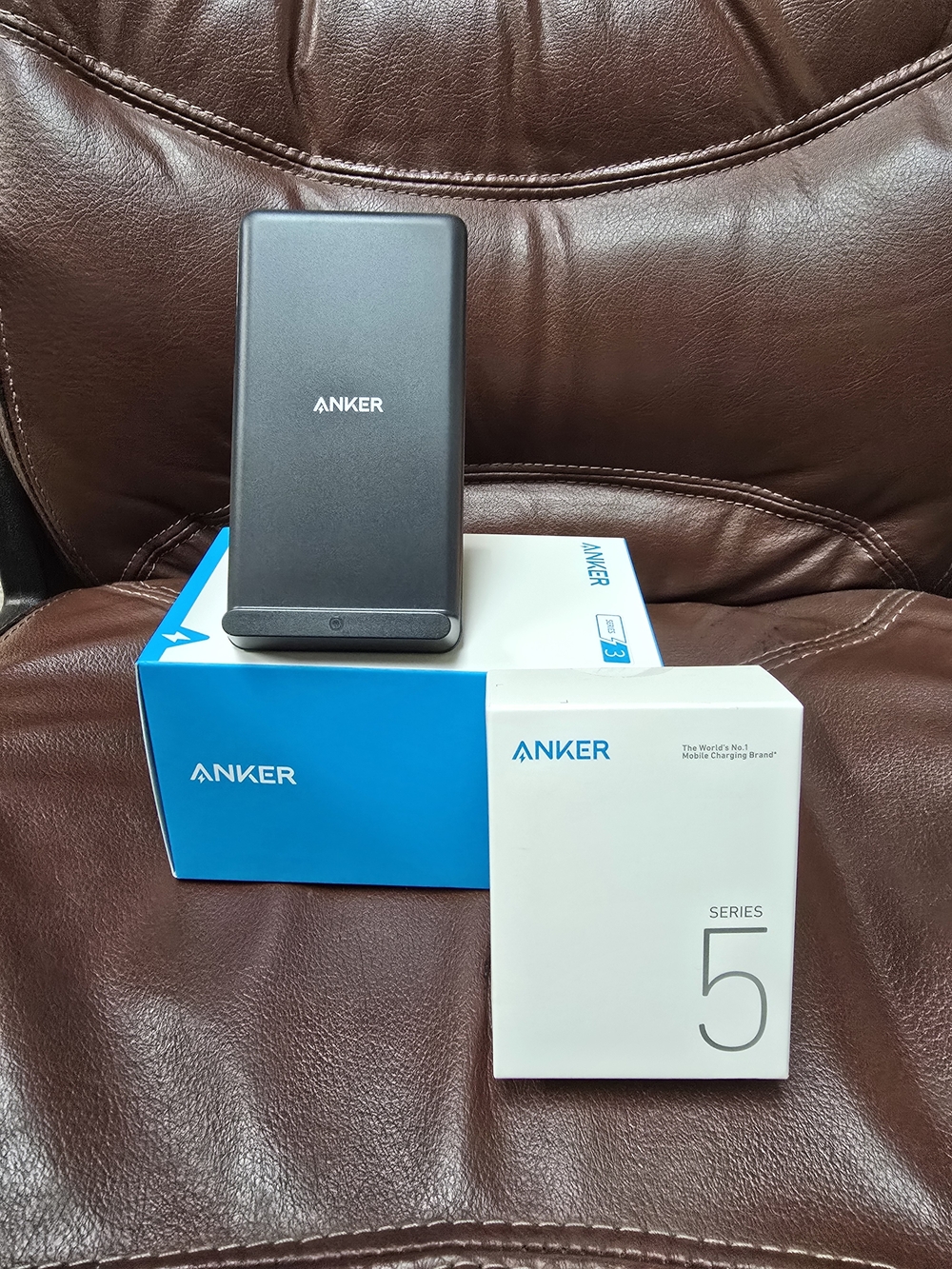 Anker Wireless Charging Stand - Black